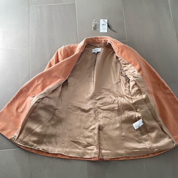 Reiss Aubrie double breasted velvet jacket/blazer, in peach/pink color - Picture 11 of 17